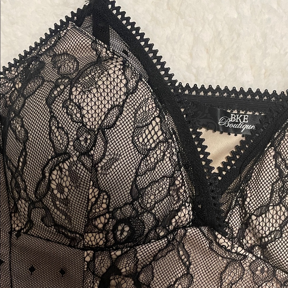 BKE Boutique Black Tan Lace Sheer Crop Top Corset Style Going Out Summer Top - Picture 9 of 10
